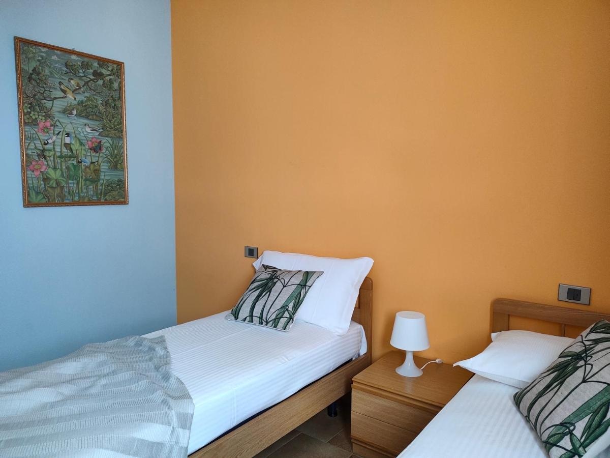 Iseolakerental- Casa Trentapassi Riva di Solto Exterior foto