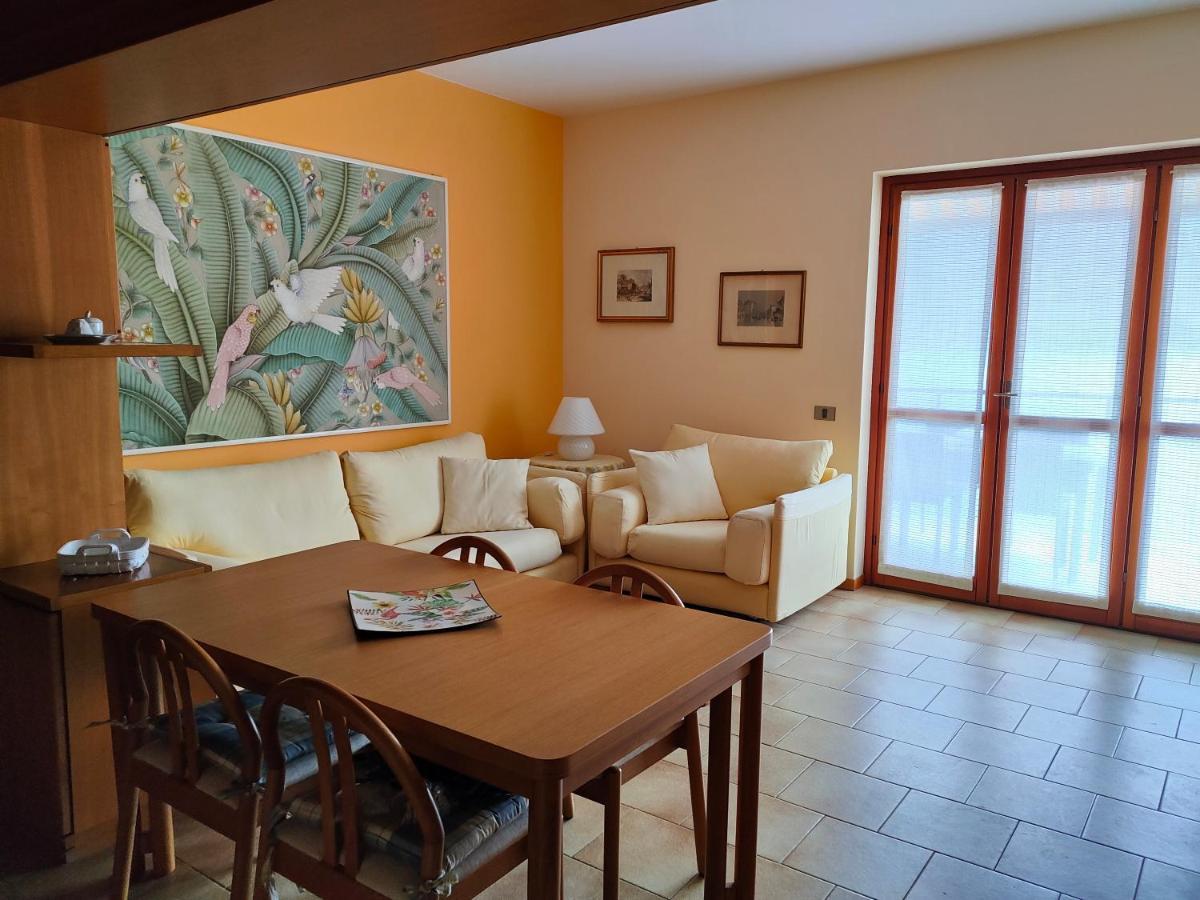 Iseolakerental- Casa Trentapassi Riva di Solto Exterior foto