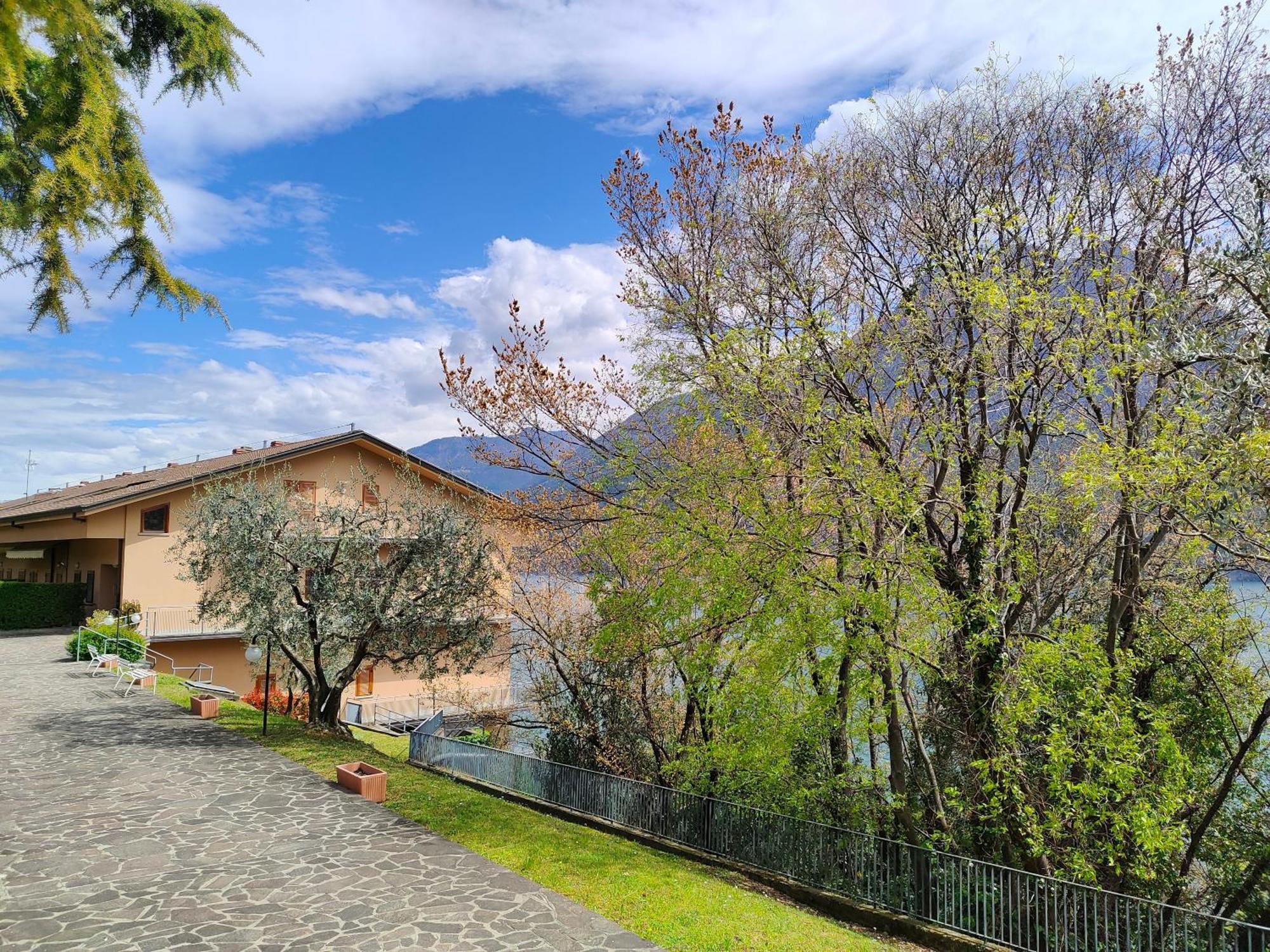 Iseolakerental- Casa Trentapassi Riva di Solto Exterior foto